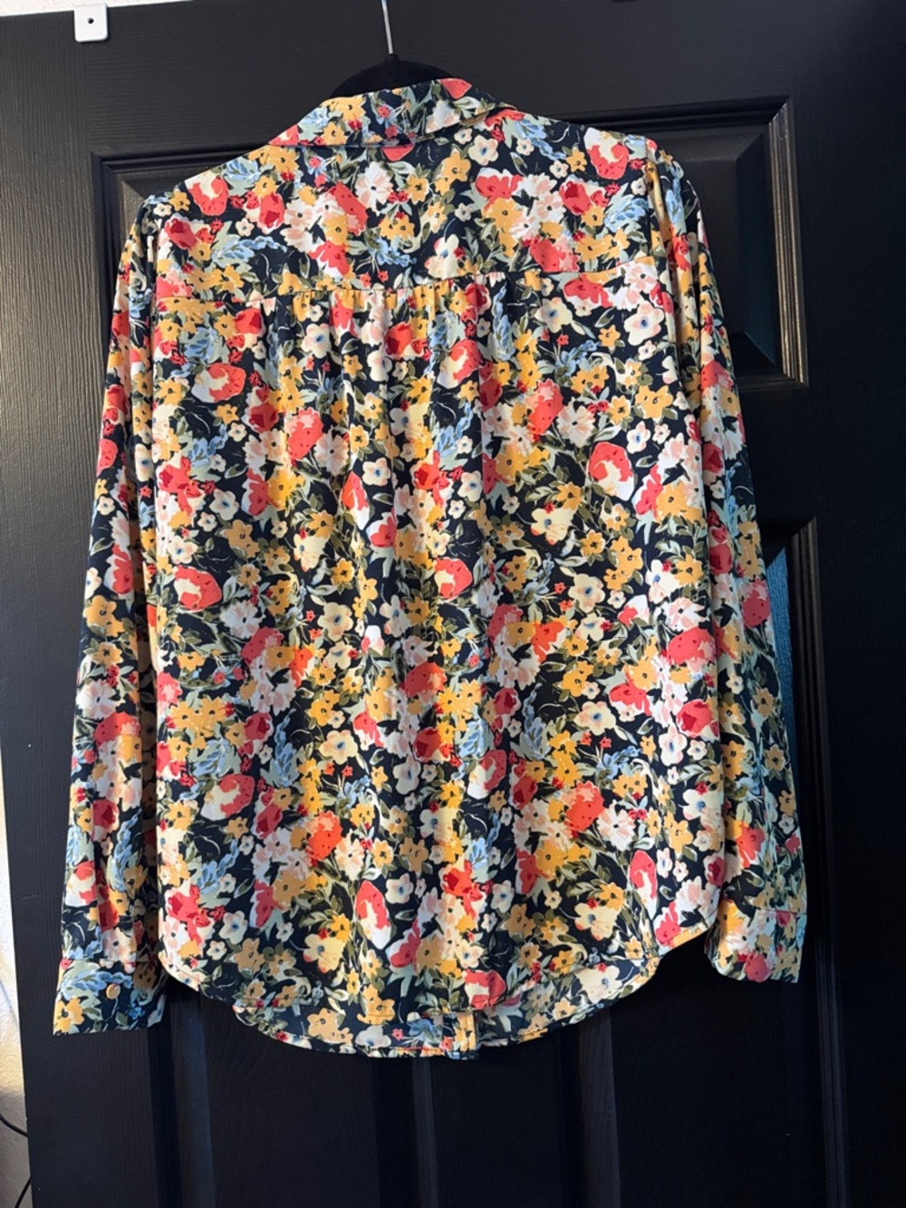 Floral Button-Up Blouse - Black Multi - Picture 5 of 5